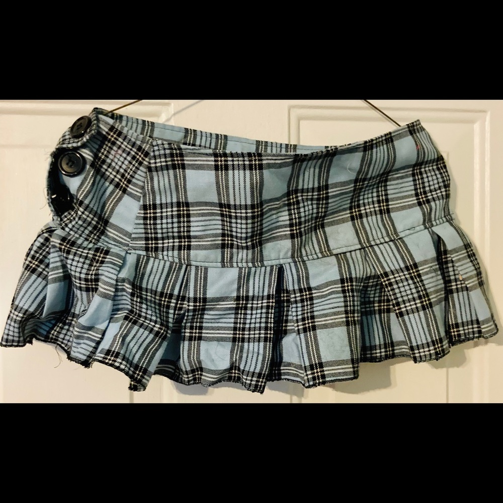 Ladies ultra mini skirt